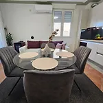 Apartment Zoran Seaview