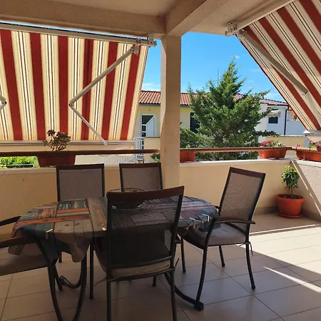 Apartment Zoran Seaview